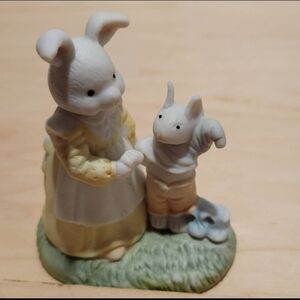 Charming Ceramic Bunny Figurine - Ceramic mama bunny with baby ~ Easter bunny